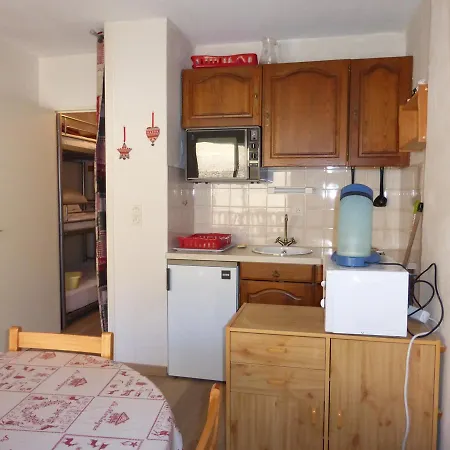 Appartement Cheneviers B 216 *